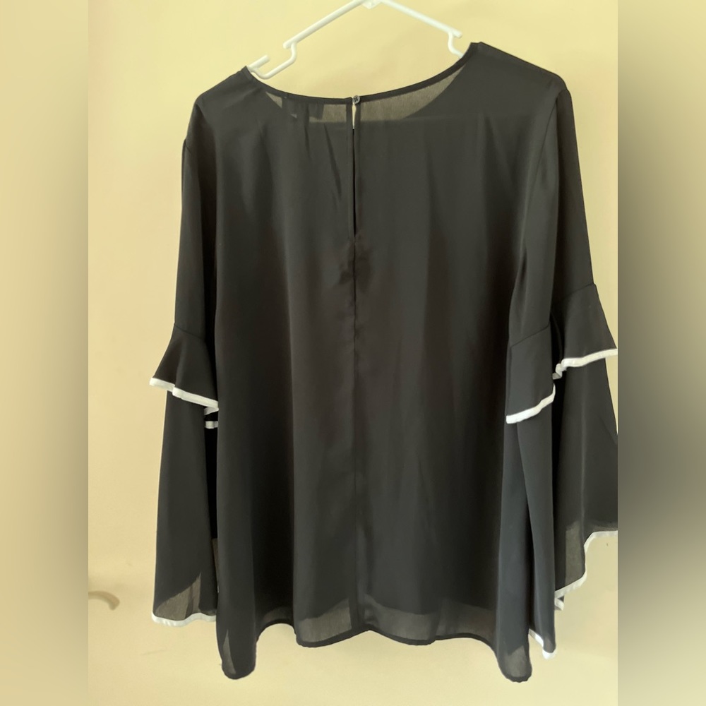 Loft Blouse - Picture 3 of 4